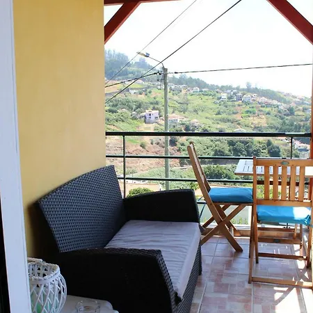 Authentic Rural Retreat With Green Fields & Ocean Views - Orchid House Arco Da Calheta